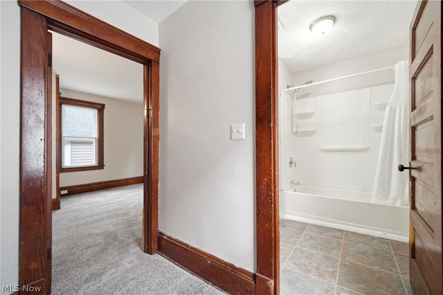 433 3rd Street, Elyria, OH 44035