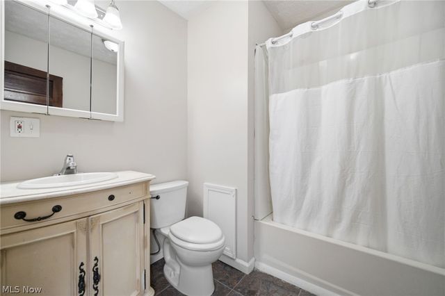 433 3rd Street, Elyria, OH 44035