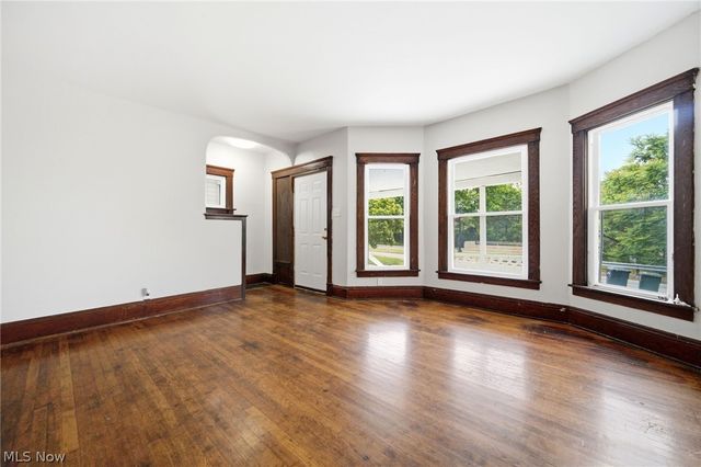 433 3rd Street, Elyria, OH 44035