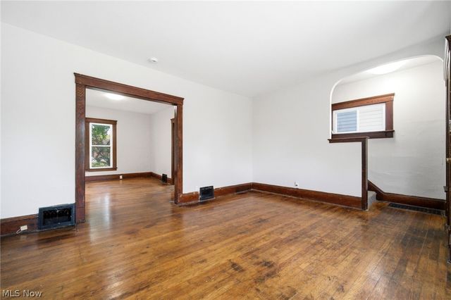433 3rd Street, Elyria, OH 44035
