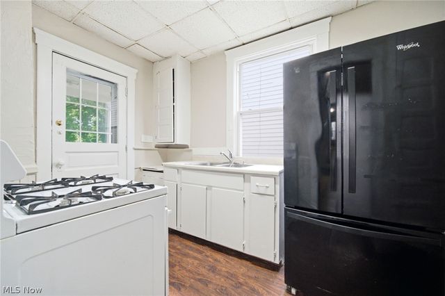 433 3rd Street, Elyria, OH 44035