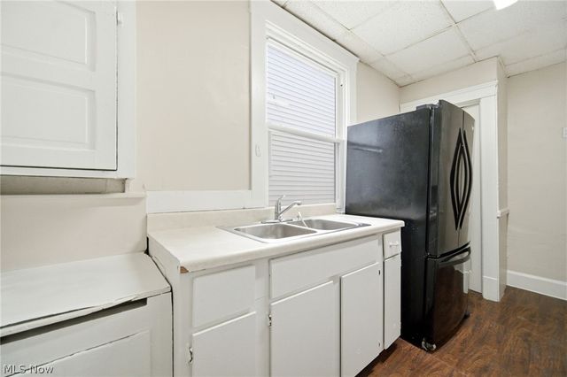 433 3rd Street, Elyria, OH 44035