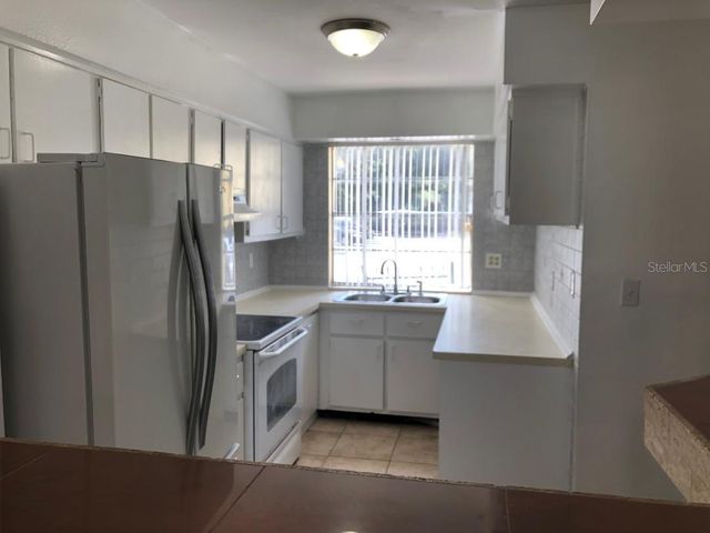 7501 GALLINETA COURT, Tampa, FL 33615