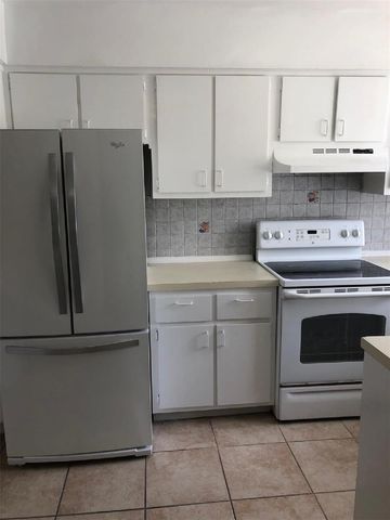 7501 GALLINETA COURT, Tampa, FL 33615