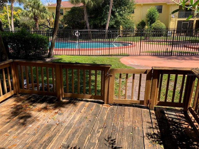 7501 GALLINETA COURT, Tampa, FL 33615