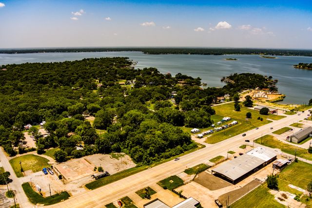 2705 W Main Street, Gun Barrel City, TX 75156