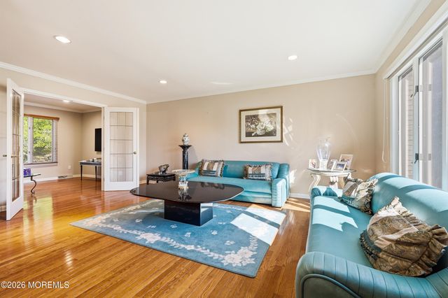 14 Kastor Lane, West Long Branch, NJ 07764