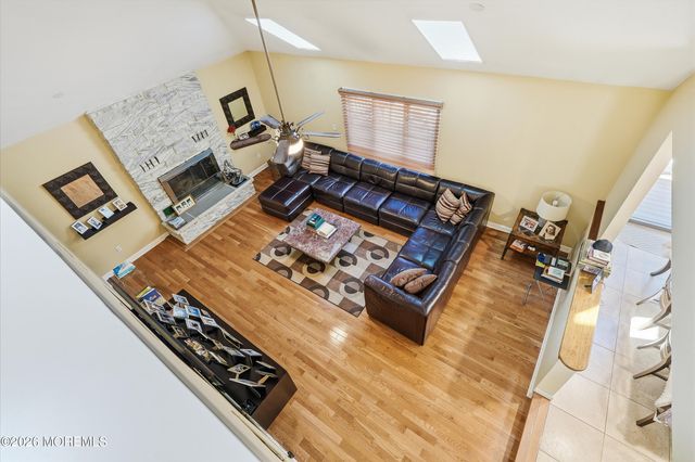 14 Kastor Lane, West Long Branch, NJ 07764