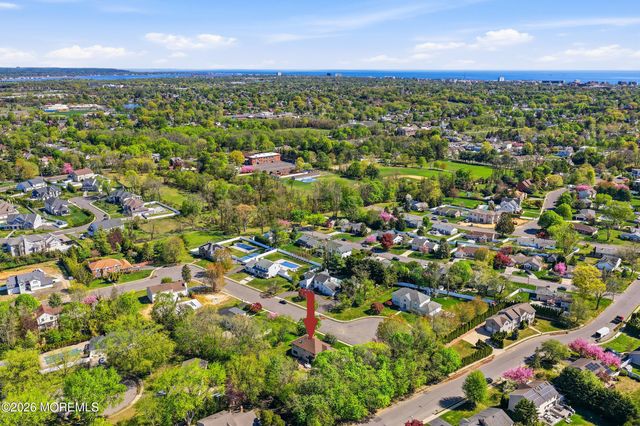 14 Kastor Lane, West Long Branch, NJ 07764