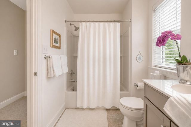 1153 FULLING MILL LN, Haddon Heights, NJ 08035
