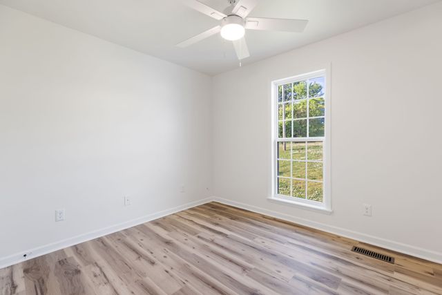 2403 Keith Dr, Columbia, TN 38401