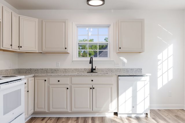 2403 Keith Dr, Columbia, TN 38401