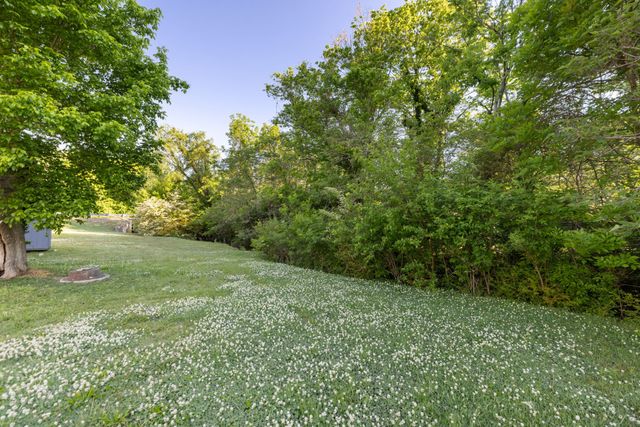 2403 Keith Dr, Columbia, TN 38401