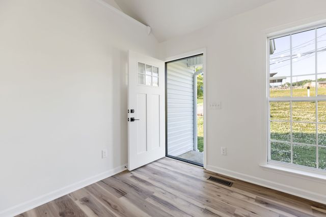 2403 Keith Dr, Columbia, TN 38401