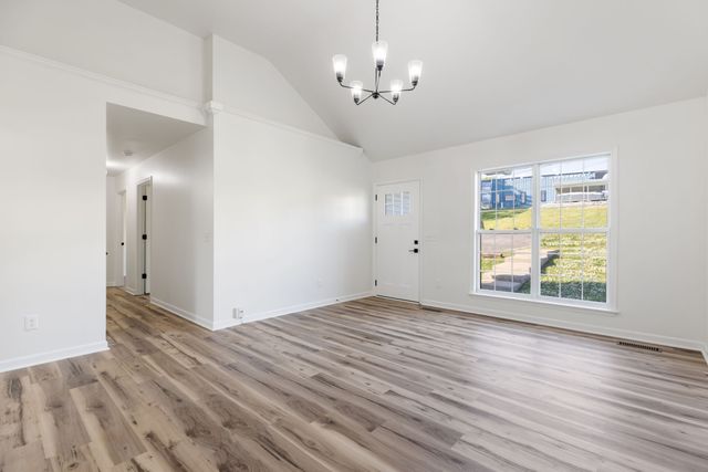 2403 Keith Dr, Columbia, TN 38401