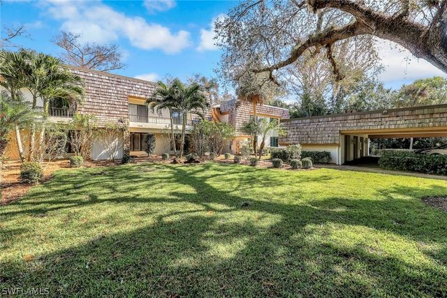 105 Wilderness DR 107, Naples, FL 34105