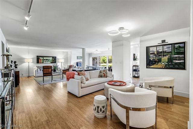 105 Wilderness DR 107, Naples, FL 34105