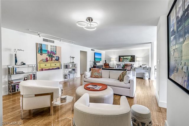 105 Wilderness DR 107, Naples, FL 34105