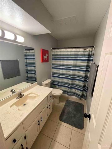 1921 S 8th Street 23, Mcallen, TX 78503