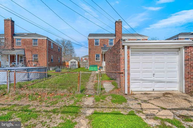 2504 LIBERTY PKWY, Baltimore, MD 21222