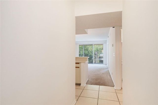 8240 NW 24th St 8240, Coral Springs, FL 33065