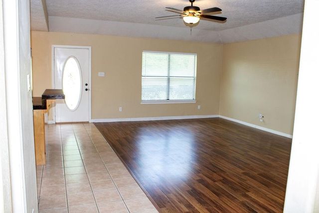 9550 Thousand Oaks Loop, Montgomery, TX 77316