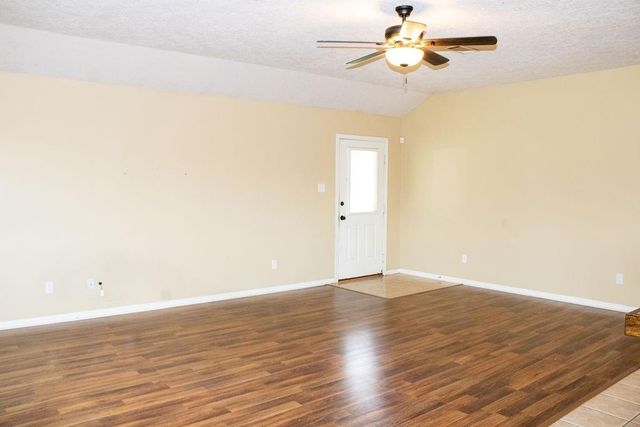 9550 Thousand Oaks Loop, Montgomery, TX 77316