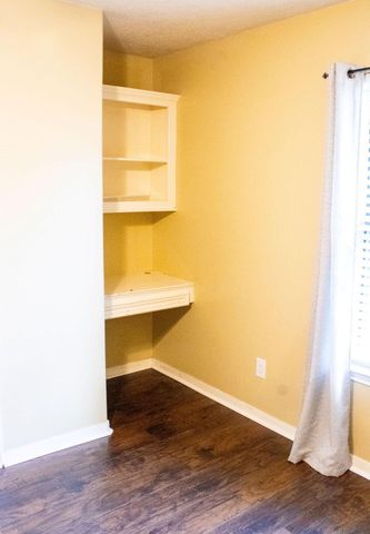 9550 Thousand Oaks Loop, Montgomery, TX 77316