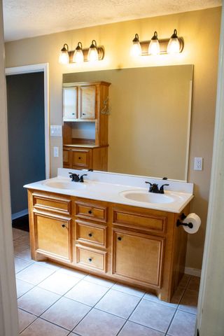 9550 Thousand Oaks Loop, Montgomery, TX 77316