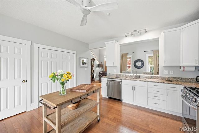 3204 Rue Royale Way, St Charles, MO 63301