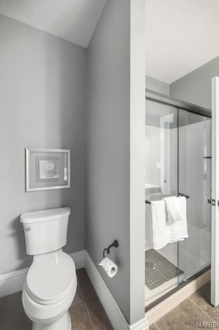 3204 Rue Royale Way, St Charles, MO 63301