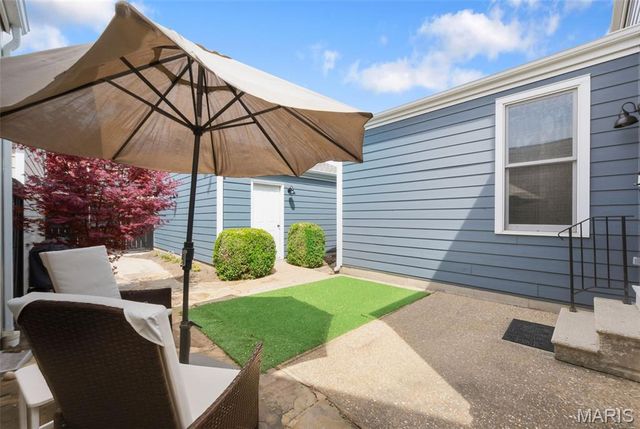 3204 Rue Royale Way, St Charles, MO 63301