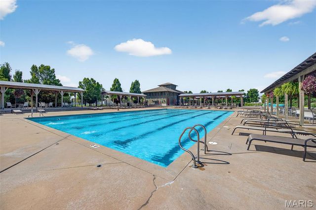 3204 Rue Royale Way, St Charles, MO 63301