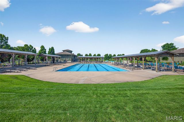 3204 Rue Royale Way, St Charles, MO 63301