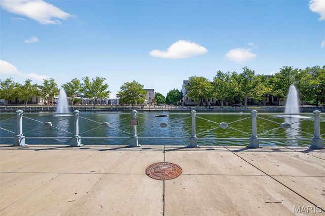 3204 Rue Royale Way, St Charles, MO 63301