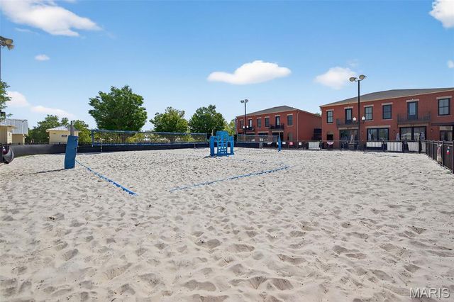 3204 Rue Royale Way, St Charles, MO 63301