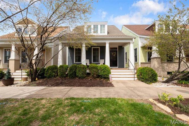 3204 Rue Royale Way, St Charles, MO 63301