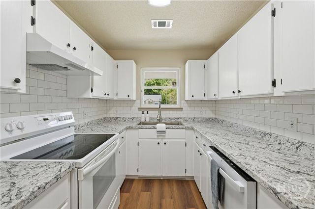 650 Rushing Street, Richmond Hill, GA 31324