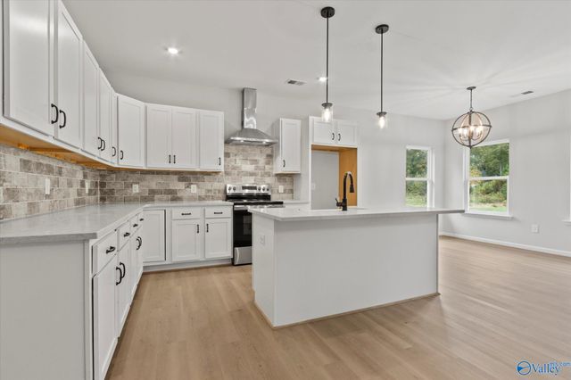 171 Krimson Circle, Albertville, AL 35951