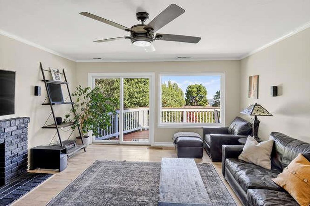 Image 14 of property listing at 3416 Plateau Drive, Belmont, CA 94002