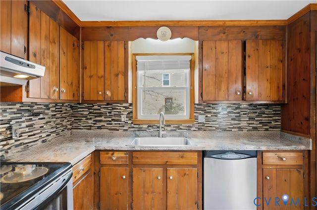 6900 Lightwood Ct, Chesterfield, VA 23832