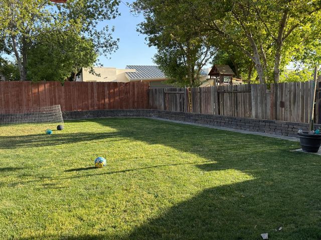 475 Santa Barbara St, Los Banos, CA 93635