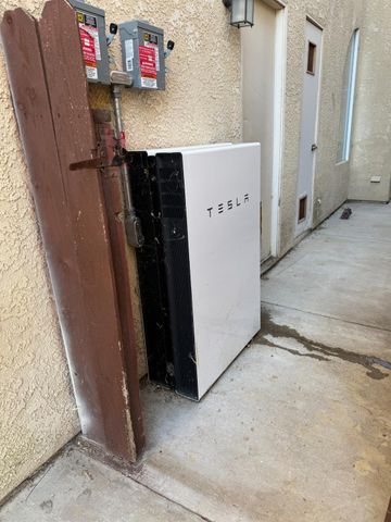 475 Santa Barbara St, Los Banos, CA 93635