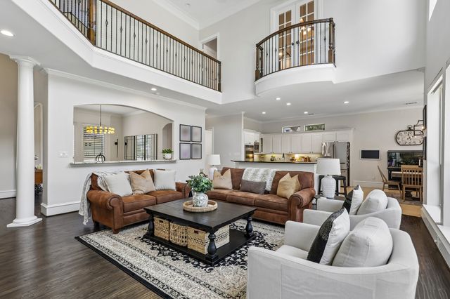 812 White Buffalo Lane, Heath, TX 75032