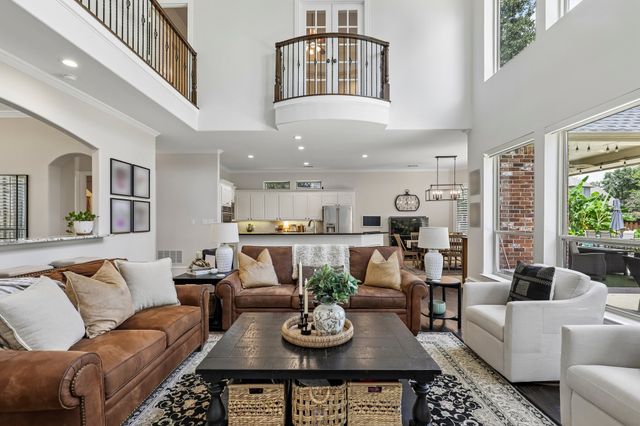 812 White Buffalo Lane, Heath, TX 75032