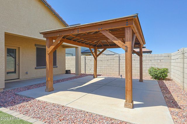 9516 W ALBENIZ Place, Tolleson, AZ 85353