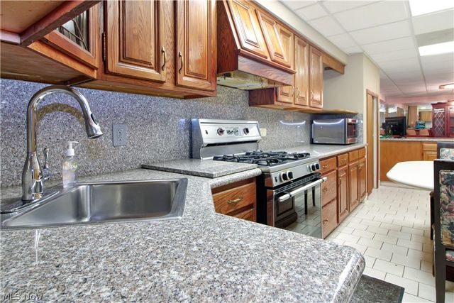 15689 Prospect Road, Strongsville, OH 44149