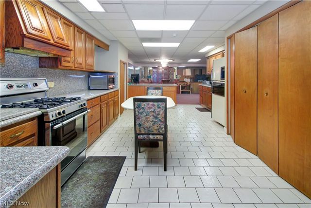 15689 Prospect Road, Strongsville, OH 44149