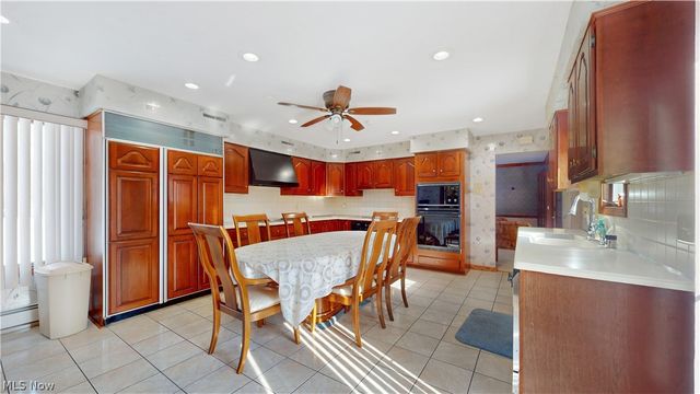 15689 Prospect Road, Strongsville, OH 44149