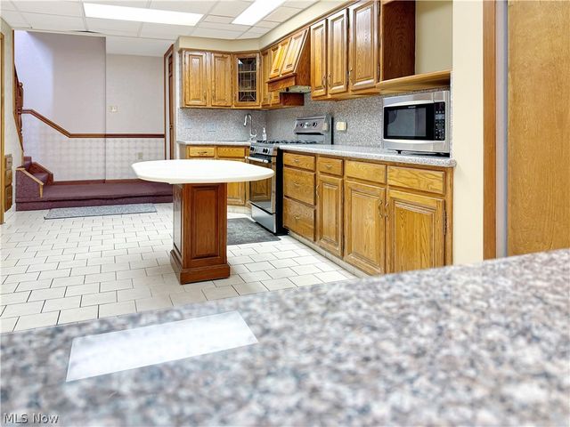 15689 Prospect Road, Strongsville, OH 44149